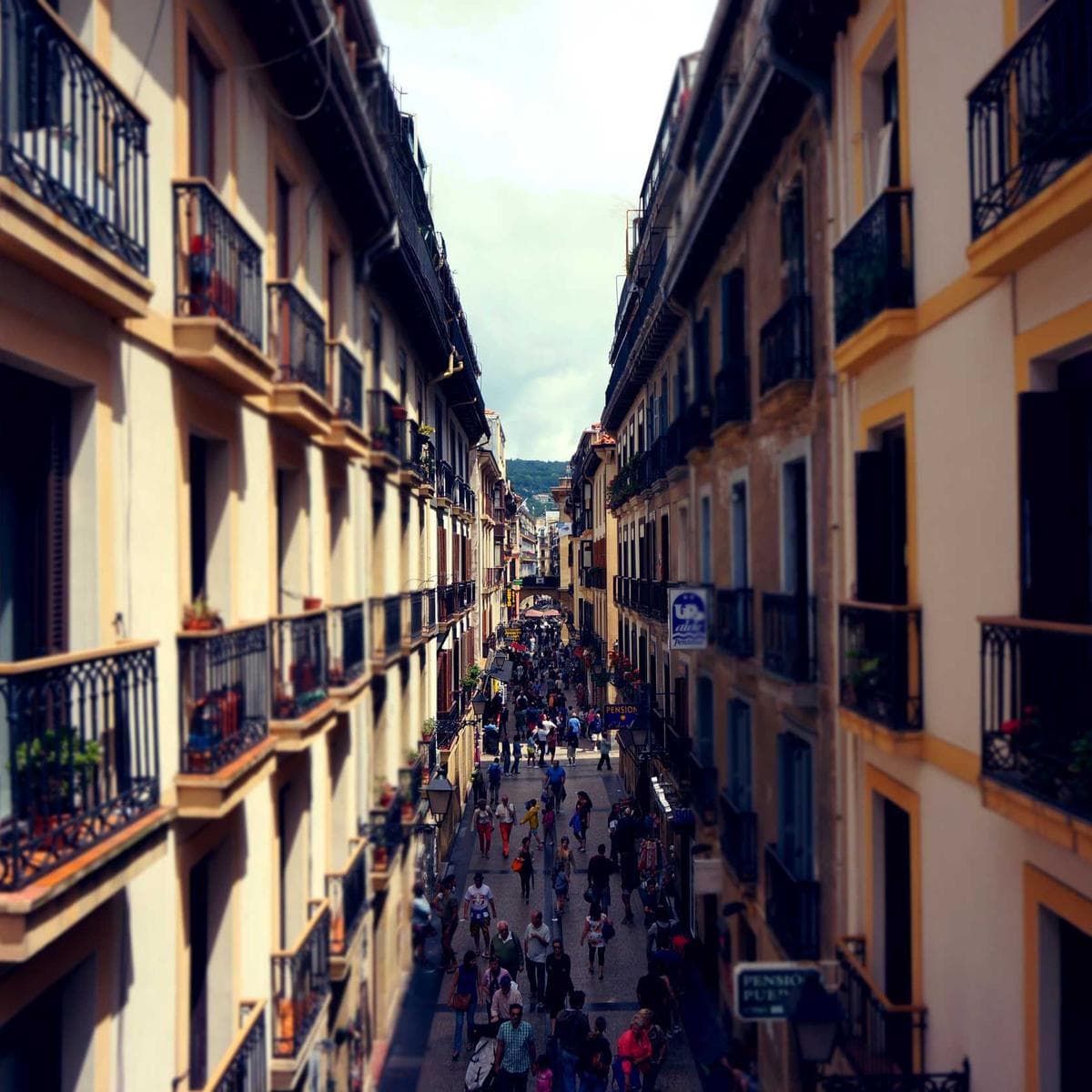 Bhaktapur Hoop Earrings - Image 1
